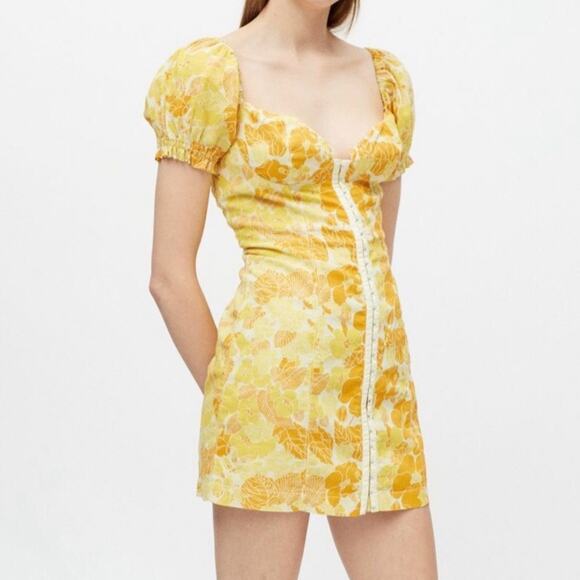 Urban Outfitters Britney Yellow Floral Puffy Short Sleeve Smock‎ Mini Dress Sz M - Picture 1 of 9